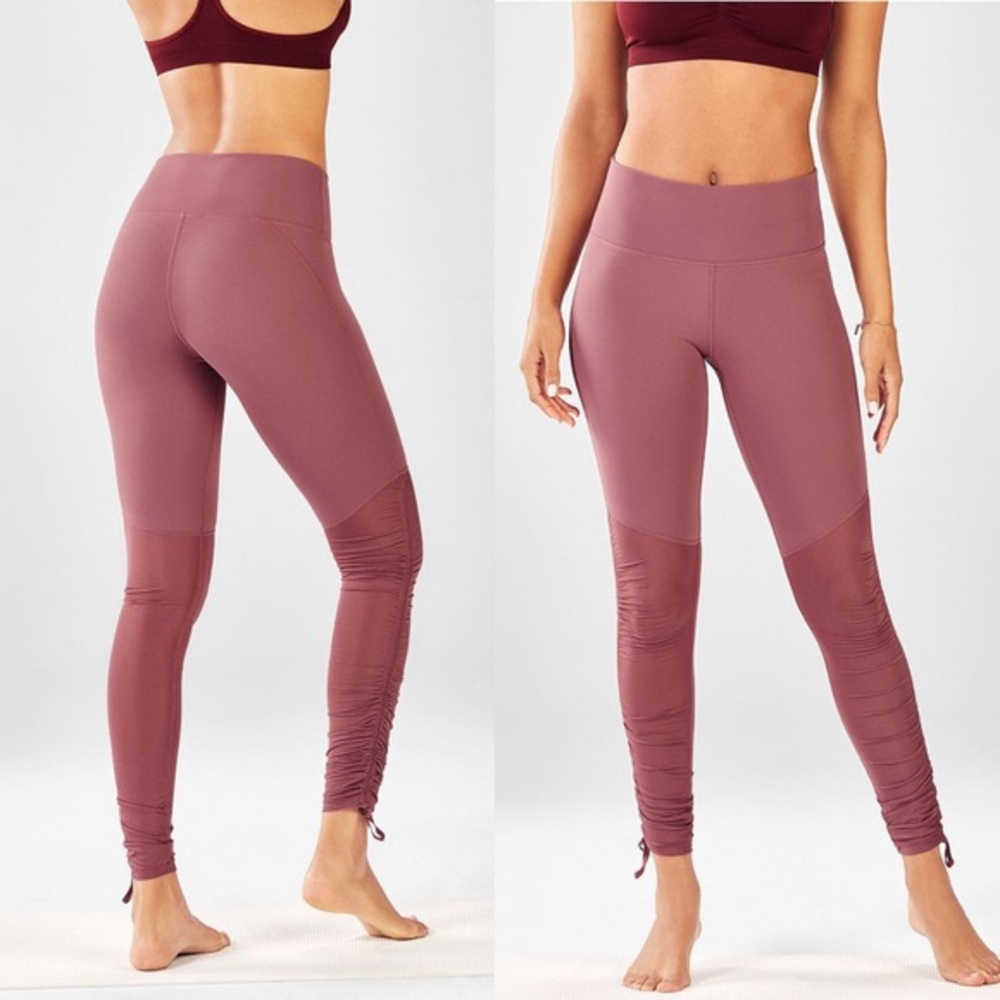 Fabletics Cashel Leggings NWT Mauve